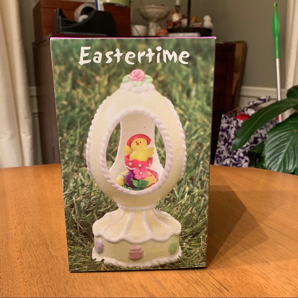 Springtime Rotating Musical Easter Egg - Picture 10 of 13
